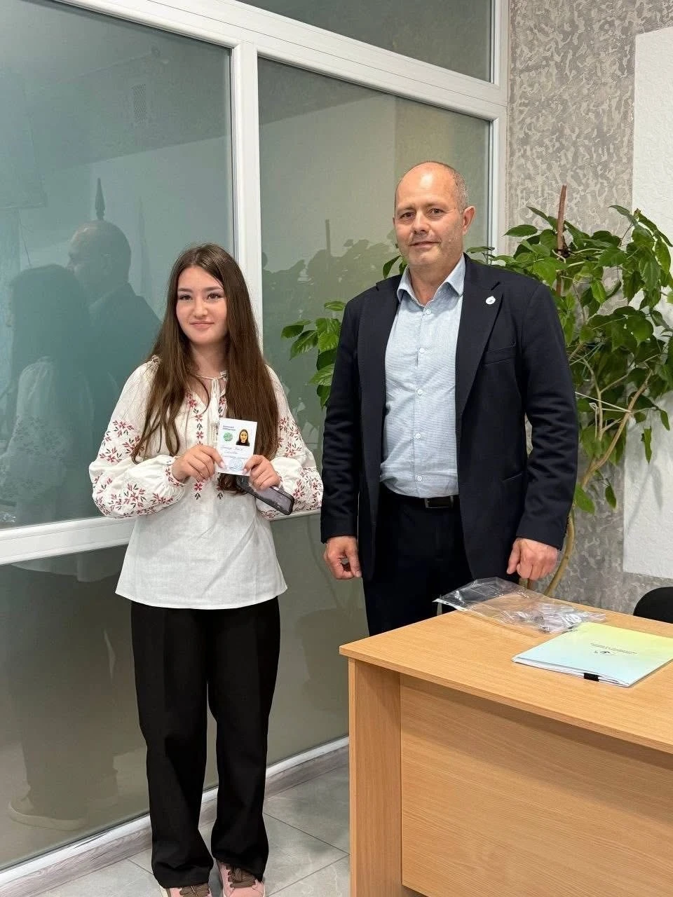 Посвідчення для шкільних омбудсманів: у Саф’янівській громаді офіційно затвердили статус учнівських захисників