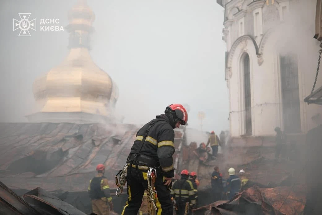 Нічний терор столиці: удари по історичних святынях та масові руйнування у Києві