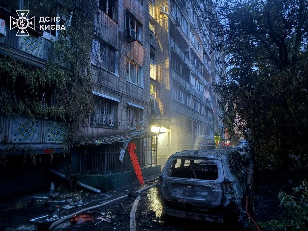 Нічний терор столиці: удари по історичних святынях та масові руйнування у Києві